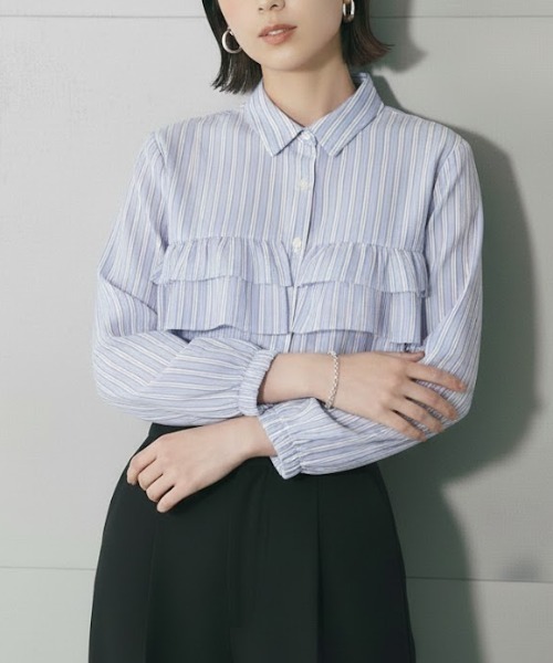 ブラウス シャツ Idnes 華やかフリルが映えるストライプフリルシャツ