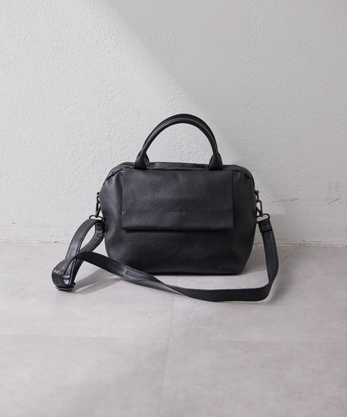 ear PAPILLONNER（イア パピヨネ） トートバッグ 「牛革」レザー