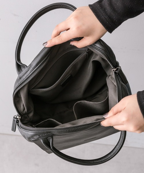 ear PAPILLONNER（イア パピヨネ） トートバッグ 「牛革」レザー