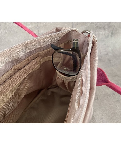 SALON DE ALFURD TOKYO（サロン・ド・アルファード） ポーチ スマイル