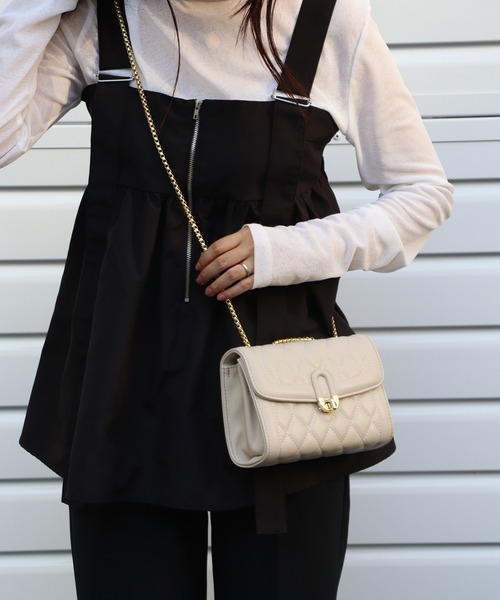 BASE ショルダーバッグ バッグ キルティング チェーン ミニバッグ