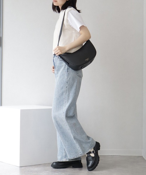 CHRISTIAN VILLA（クリスチャンヴィラ） ハンドバッグ シュリンク