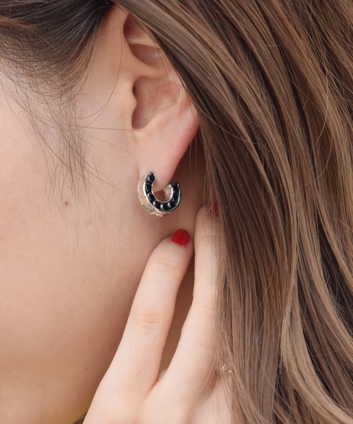 e.m.（イーエム） ピアス シルバー925ブラックジルコニア埋め込み