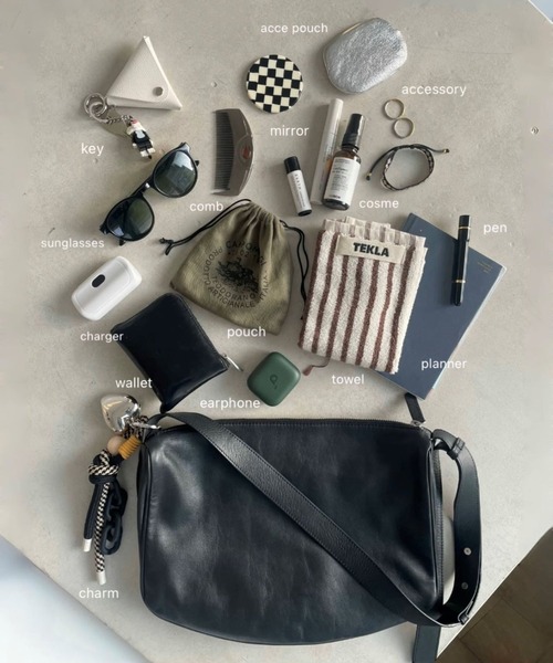 ear PAPILLONNER（イア パピヨネ） ショルダーバッグ バッグ 「本革