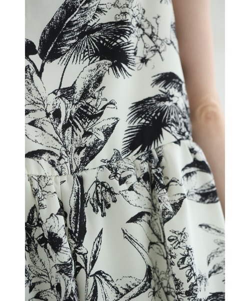 cawaii ワンピース ボタニカルのデッサン画ロングワンピース