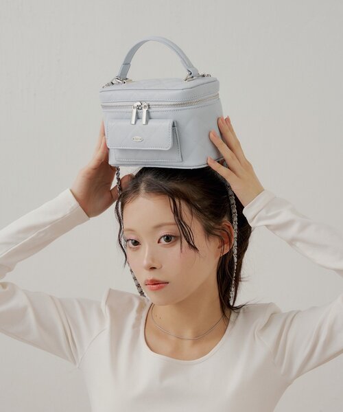 Chico（チコ） ショルダーバッグ バッグ キルティングミニバニティ