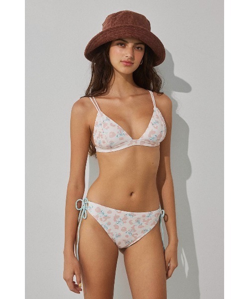 ALEXIA STAM（アリシアスタン） 水着 「CALNAMUR x ALEXIA STAM