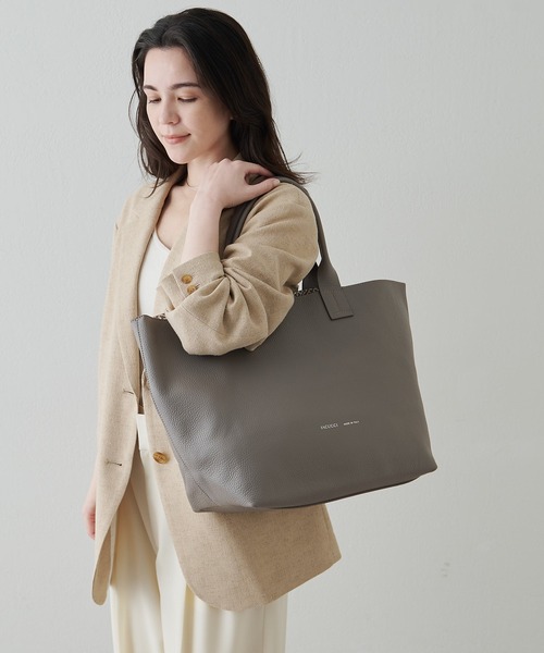 IACUCCI（イアクッチ） トートバッグ オペラ L CERVO/STAMPA INTERNA