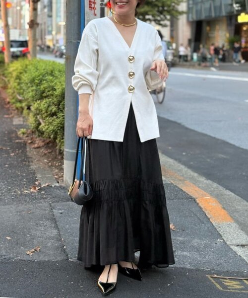 GALLARDAGALANTE（ガリャルダガランテ） ニット セーター ビジューV