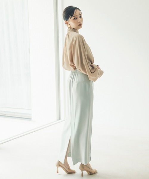 anuans（アニュアンス） ブラウス シャツ クロスネックボリューム