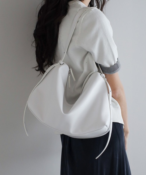 soins ショルダーバッグ バッグ 「牛革」ミニマルショルダーバッグ