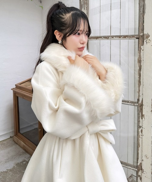 ROYAL PARTY（ロイヤルパーティー） ポンチョ ファー付ポンチョ風