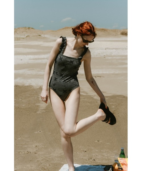 Knuth Marf（クヌースマーフ） 水着 back open flower swim suit