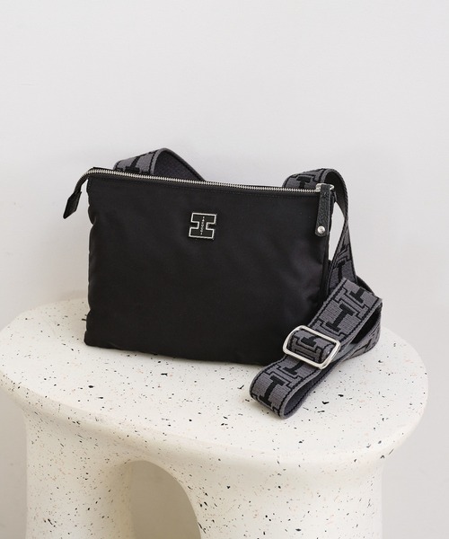 IACUCCI（イアクッチ） ショルダーバッグ バッグ アーゴ SD NYLON