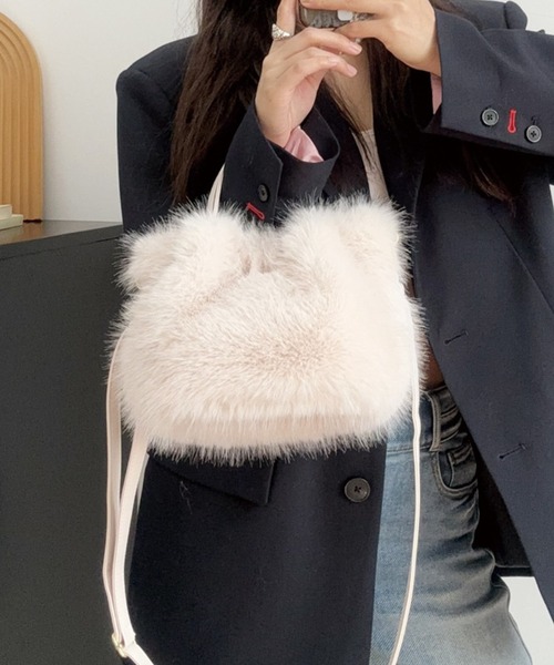 ADDITION STORE ショルダーバッグ バッグ ＼ふわふわカワイイ