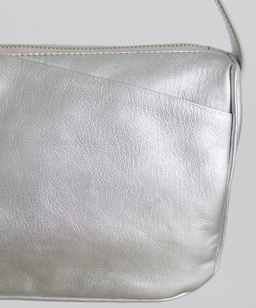 ear PAPILLONNER（イア パピヨネ） ショルダーバッグ バッグ 「本革