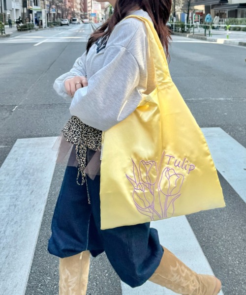 SOLLON.（ソルロン） トートバッグ チューリップ刺繍サテントート