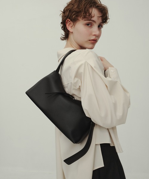 CITY TOKYO ショルダーバッグ バッグ Leather Shoulder Bag/レザー