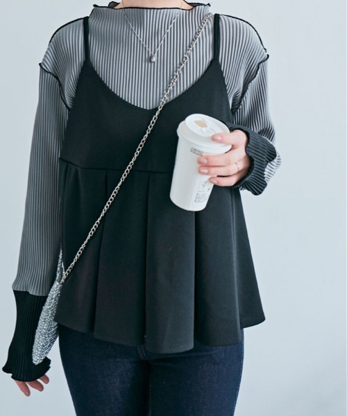 キャミソール ストレスフリーで華やか見え。「mochiz ele」プリーツ