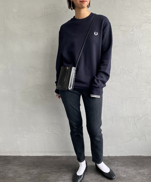 FRED PERRY（フレッドペリー） スウェット ワンポイントロゴ刺繍