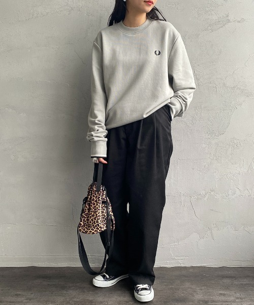 FRED PERRY（フレッドペリー） スウェット ワンポイントロゴ刺繍