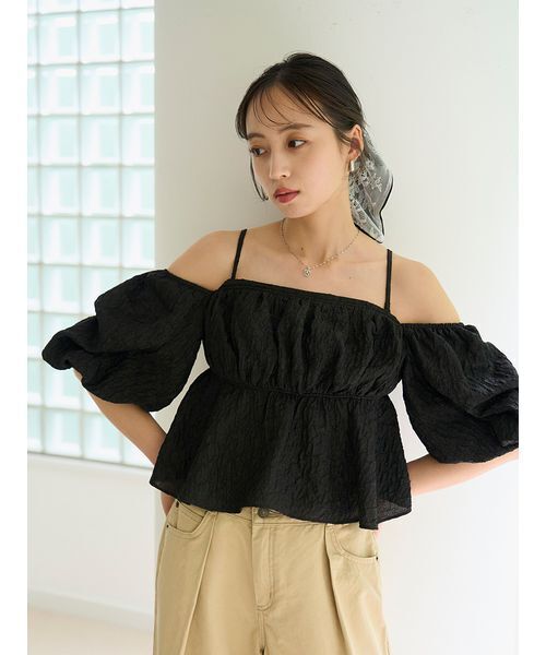 SNIDEL（スナイデル） ブラウス シャツ オフショルフリルブラウス