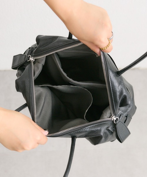 ear PAPILLONNER（イア パピヨネ） ボストンバッグ 「本革/380g