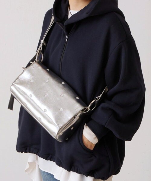 BEARDSLEY（ビアズリー） ショルダーバッグ バッグ 「本革」ドット