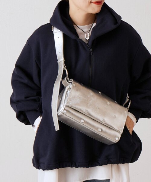 BEARDSLEY（ビアズリー） ショルダーバッグ バッグ 「本革」ドット