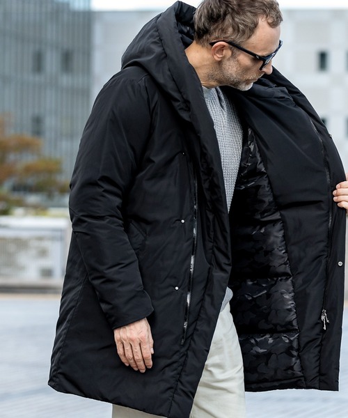 AKM Contemporary（エイケイエムコンテンポラリー） ダウンジャケット