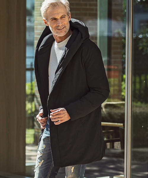 AKM Contemporary（エイケイエムコンテンポラリー） ダウンジャケット