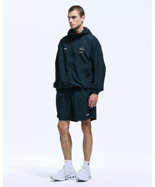 F.C.Real Bristol（エフシーレアルブリストル） ナイロンジャケット