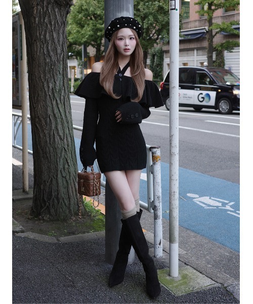 Darich（ダーリッチ） ワンピース ホルターデザインオフショルニット