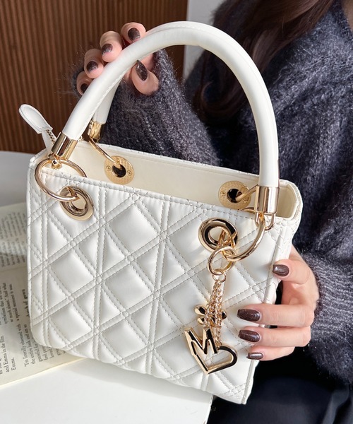 moment+ ショルダーバッグ バッグ オリジナルチャーム付き2WAY