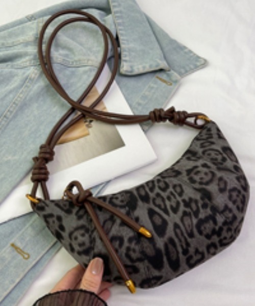 ショルダーバッグ バッグ ヒョウ柄 クロワッサンショルダーバッグ