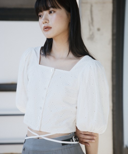 SLY（スライ） tシャツ FRONT BUTTON LACE PUFF TOPS フロント ボタン