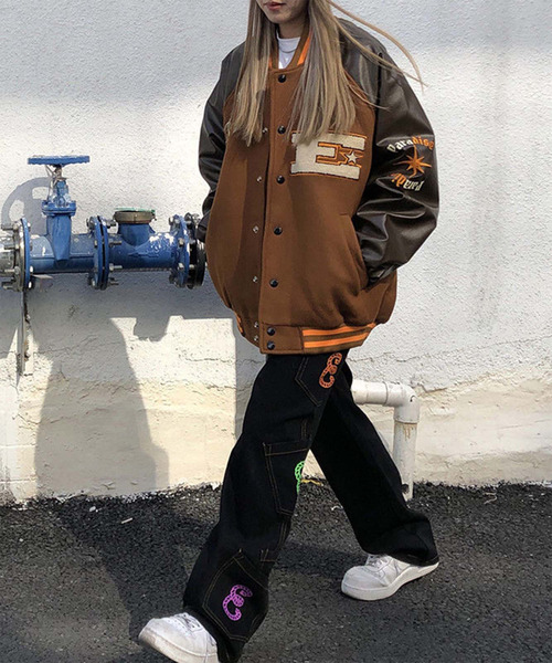 DEVICE（デバイス） スタジャン ブラウンベース ビッグロゴ スタジャン