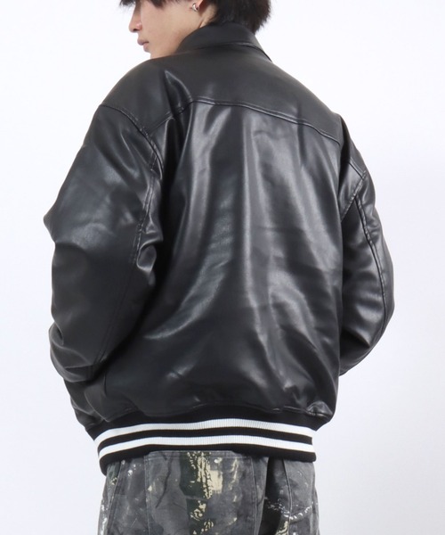 スタジャン グランジテイストなトライバルロゴ刺繍 フェイクレザー