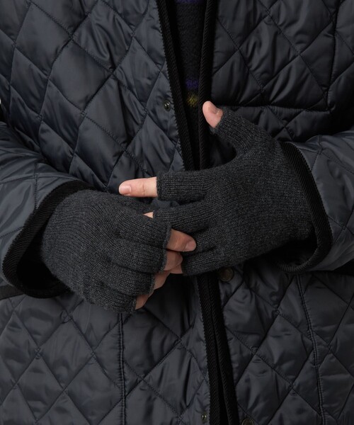 Johnstons of Elgin（ジョンストンズ オブ エルガン） 手袋 「別注