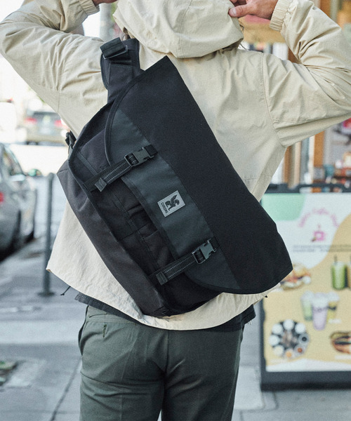 CHROME（クローム） ショルダーバッグ メンズ レディース : ZOZOTOWN