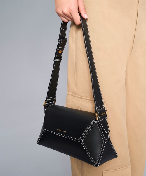 CHARLES ＆ KEITH（チャールズ&キース） ショルダーバッグ バッグ