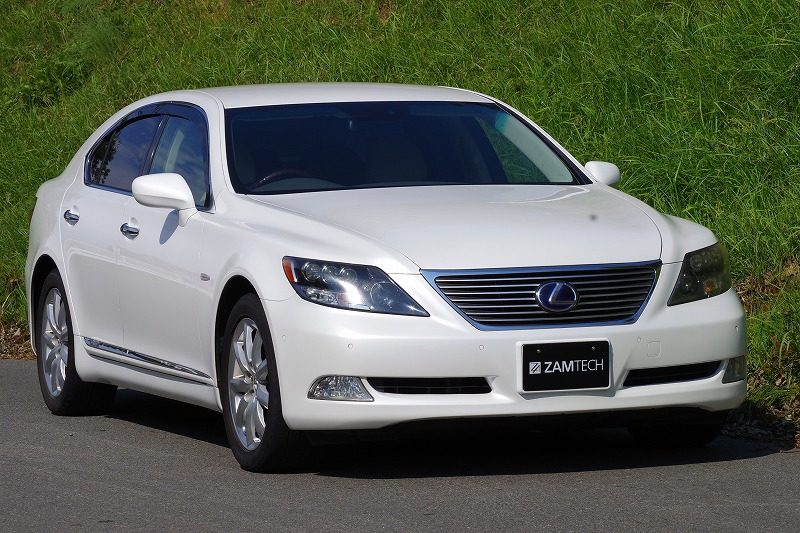 レクサスLS600 ホワイト（2008年）146万円 | 輸入車販売 ZAMTECH