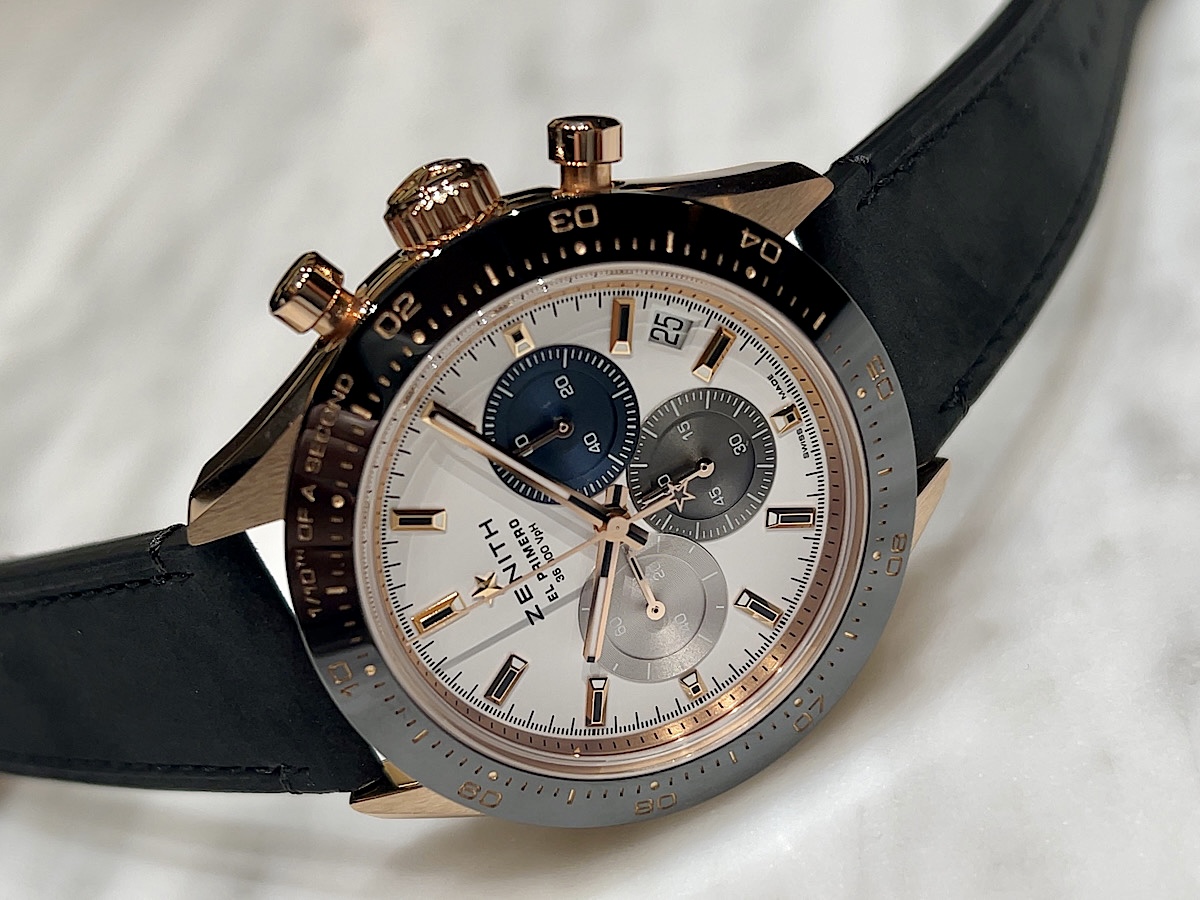 普段使いにもおすすめのローズゴールドの『クロノマスター スポーツ