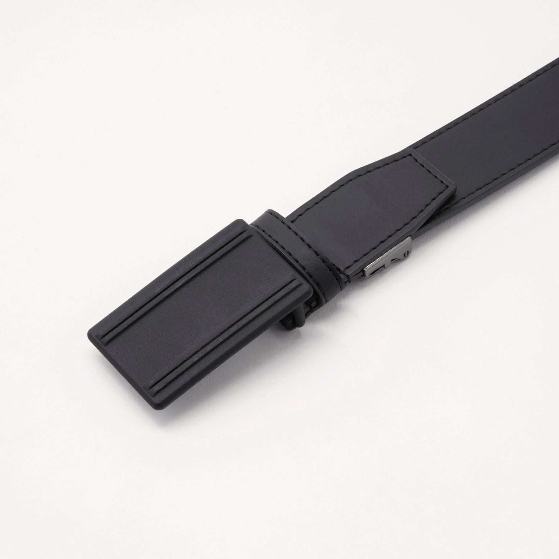 ゼロハリバートン ZERO HALLIBURTON バックルベルト 82193 – ZERO