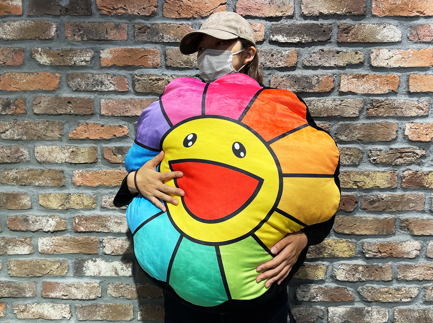 9月11日(土)よりWEBショップにて、金太郎飴風クッションを販売致します