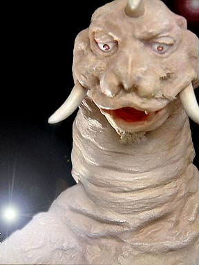 ビリケン商会】 ペギラ