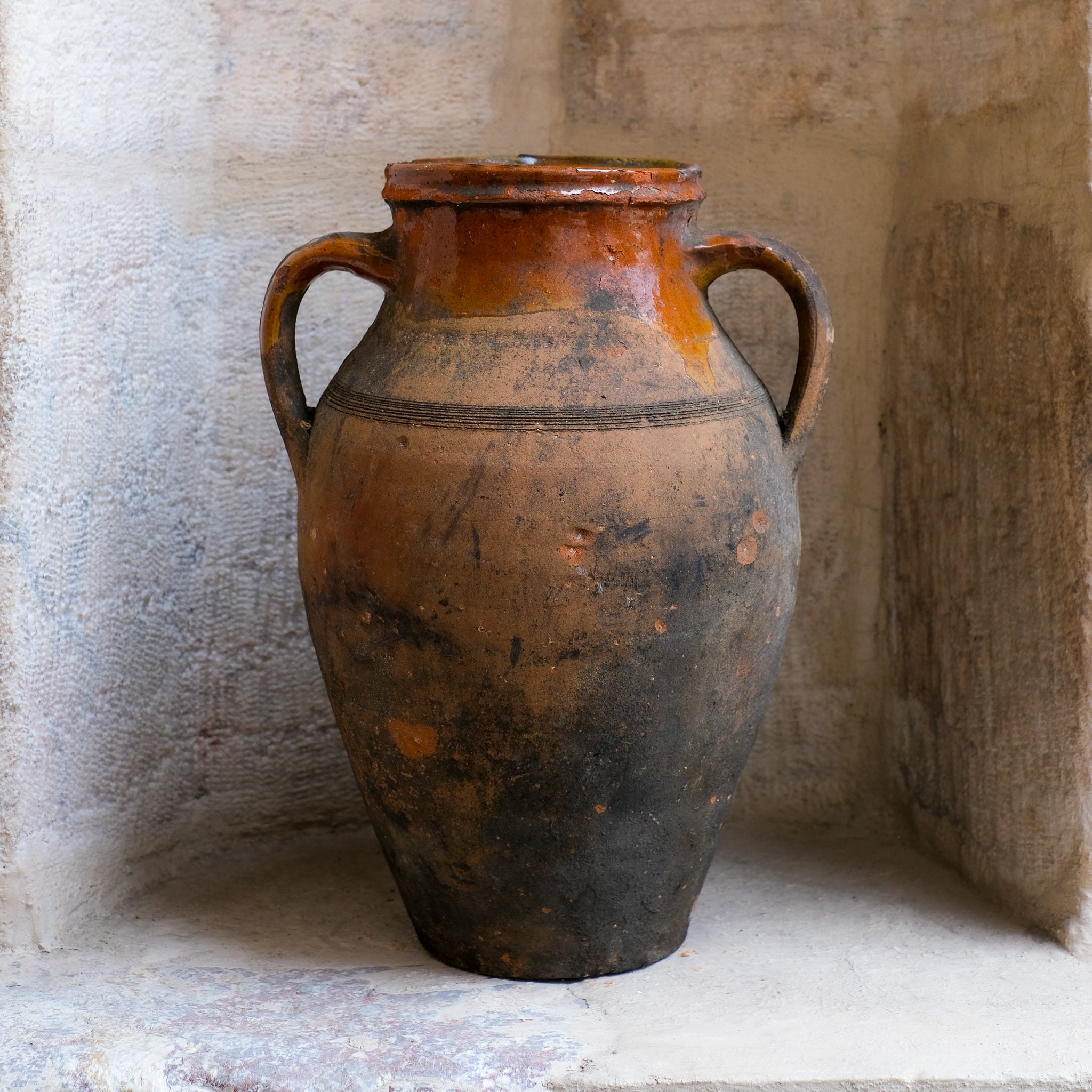 Olive Jar 22 (17x34) – Zuma Imports