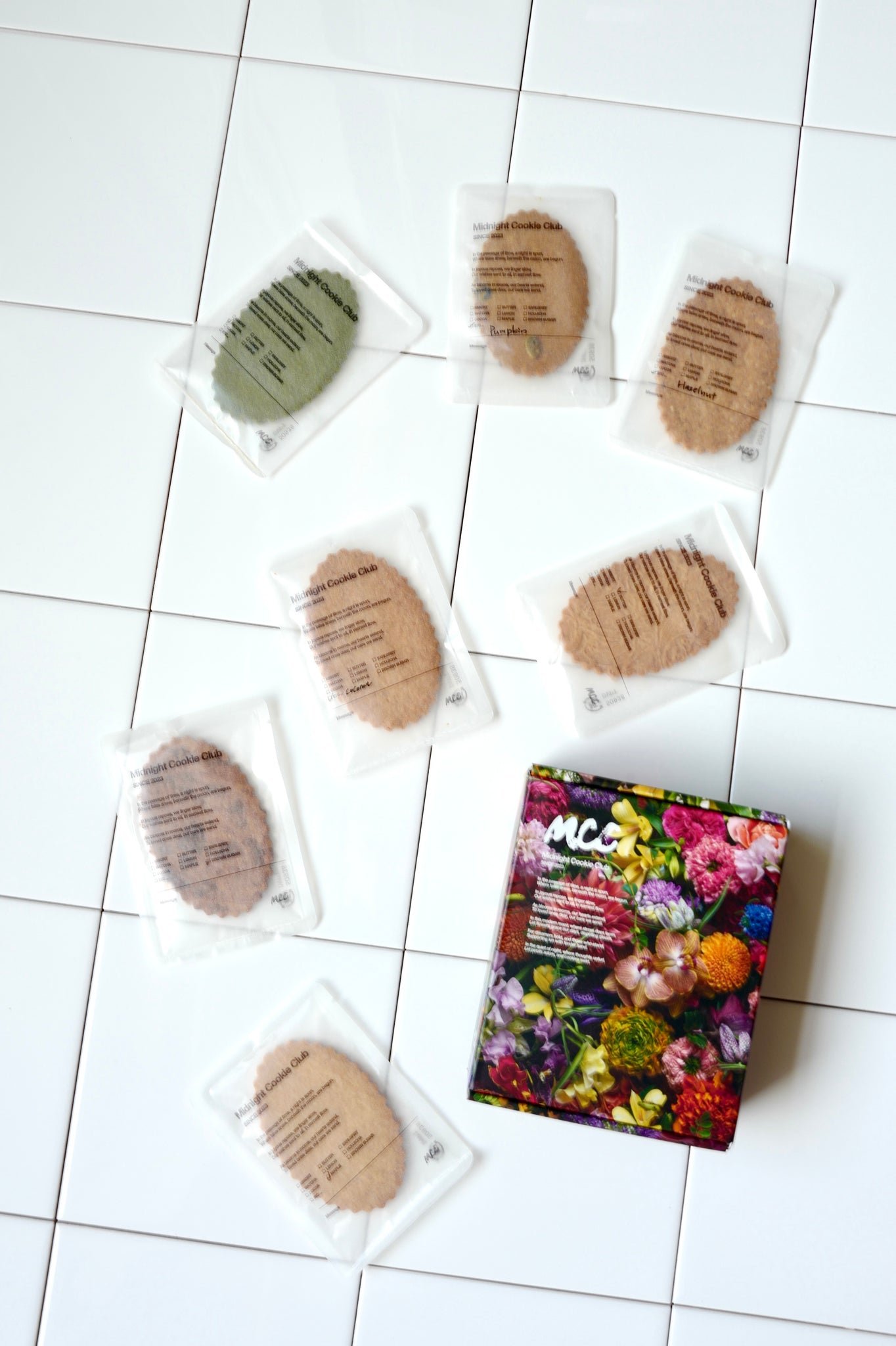 MCC フラワーボックス サブレ アソート7種7枚 – Zucca