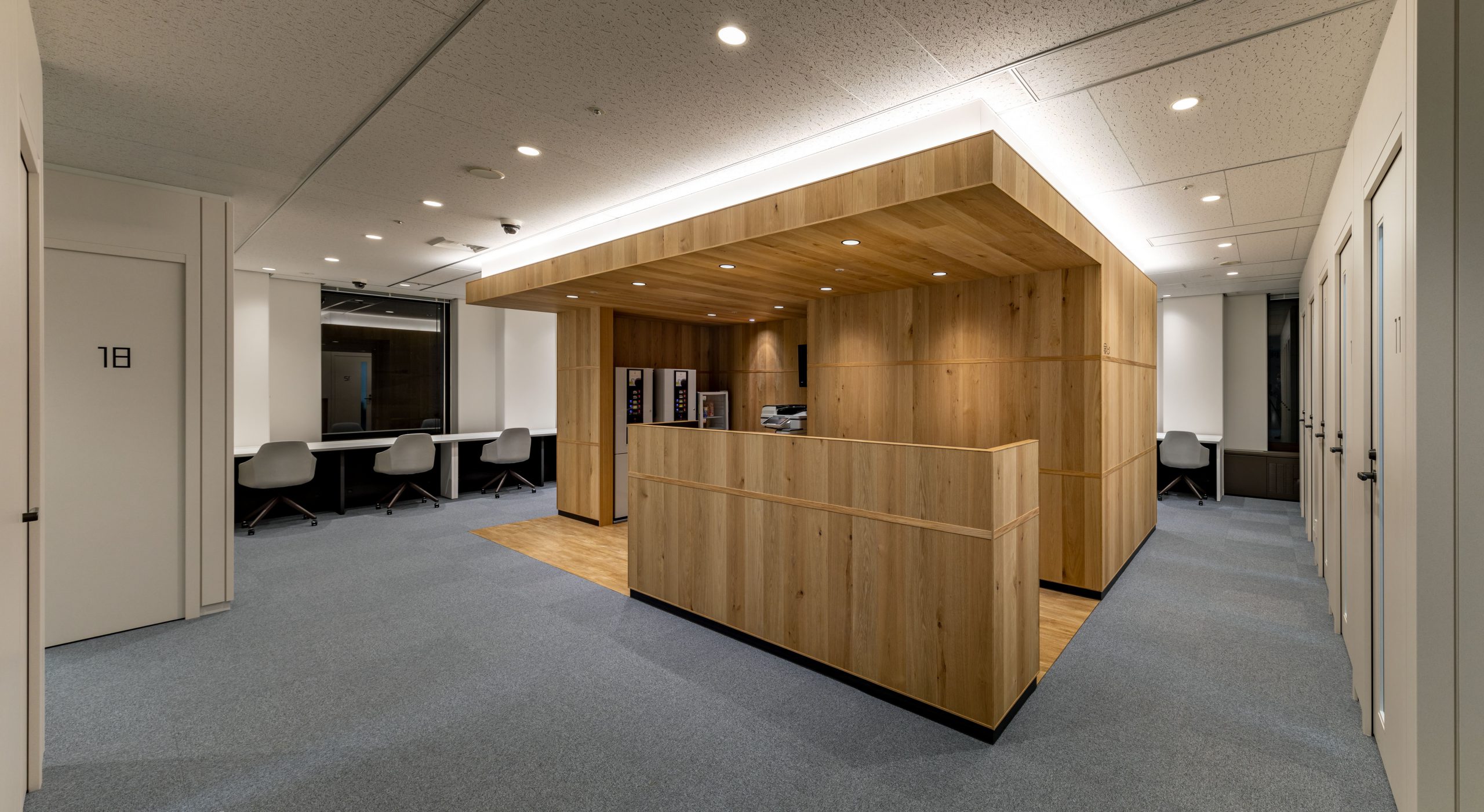 ZXY［ジザイ］横浜西口3 | サテライトオフィスサービス | テレワークに