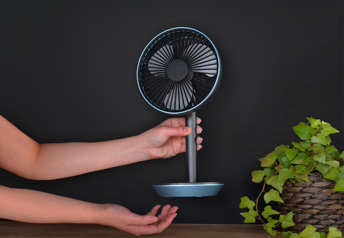 充電式卓上DC扇風機 (WS-S02GM/WH/DG)｜A-Stage inc.